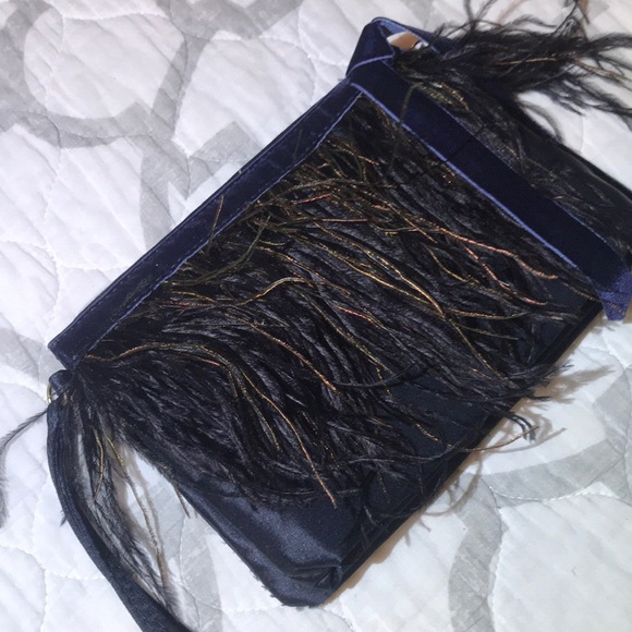 Fold Over Feather Clutch - Picture 2 of 8